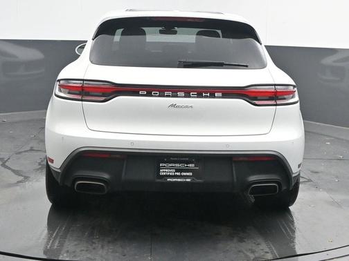 2022 Porsche Macan Base