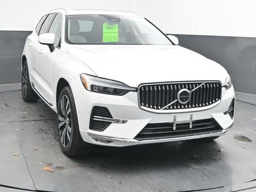 2023 Volvo XC60 B5 Plus Bright Theme