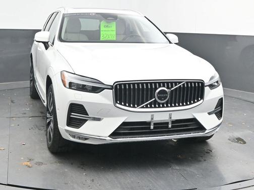 2023 Volvo XC60 B5 Plus Bright Theme