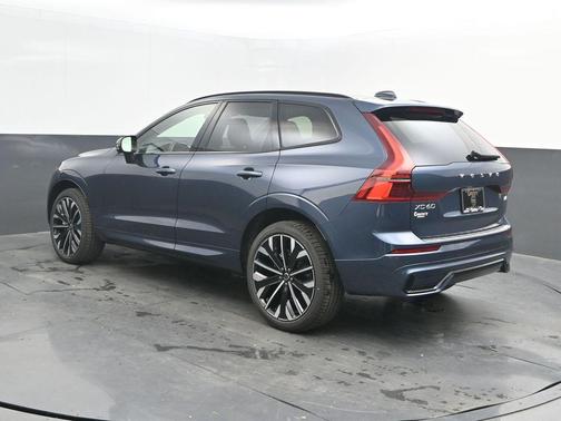 Denim Blue Metallic 2026 Volvo XC60 B5 Ultra