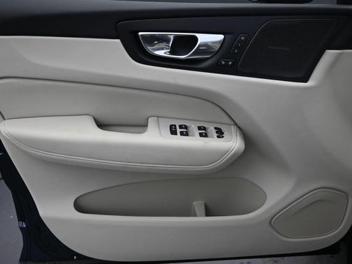 Denim Blue Metallic 2026 Volvo XC60 B5 Ultra