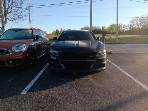 Pitch Black Clearcoat 2022 Dodge Charger SXT