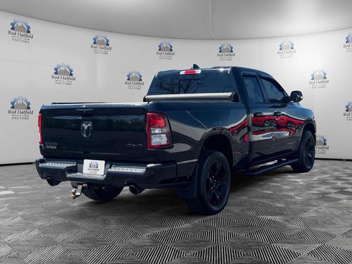 Diamond Black Crystal Pearlcoat 2020 RAM 1500 Big Horn/Lone Star