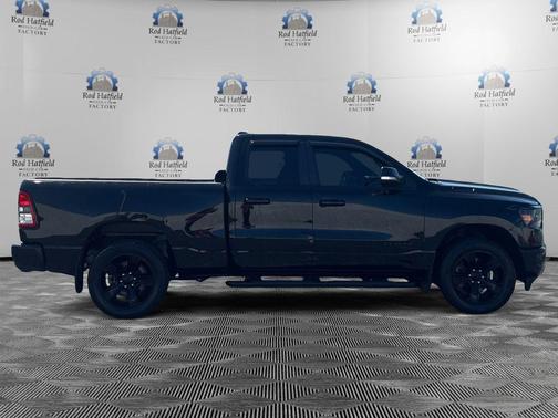 Diamond Black Crystal Pearlcoat 2020 RAM 1500 Big Horn/Lone Star