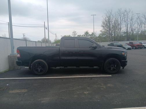 Diamond Black Crystal Pearlcoat 2020 RAM 1500 Big Horn/Lone Star