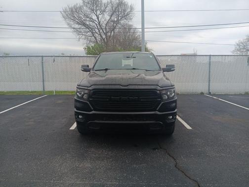 Diamond Black Crystal Pearlcoat 2020 RAM 1500 Big Horn/Lone Star