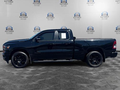 Diamond Black Crystal Pearlcoat 2020 RAM 1500 Big Horn/Lone Star