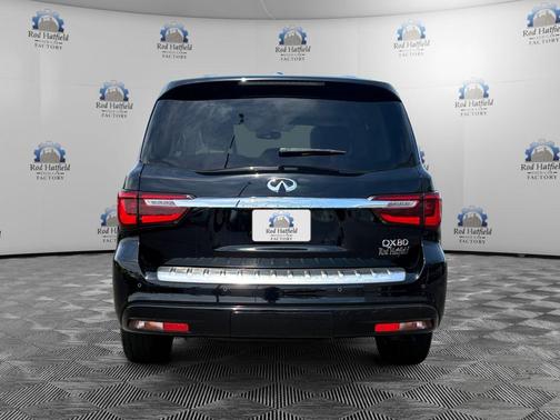 Black Obsidian 2018 INFINITI QX80 Base