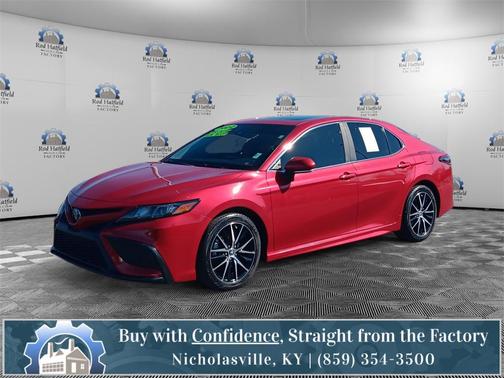 2022 Toyota Camry SE