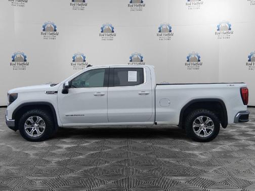 Summit White 2023 GMC Sierra 1500 SLE