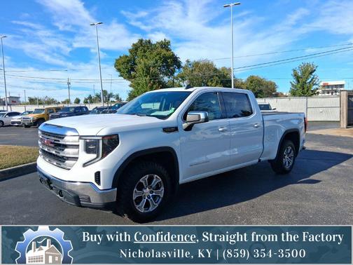 Summit White 2023 GMC Sierra 1500 SLE