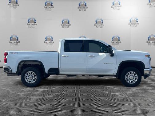 Summit White 2021 Chevrolet Silverado 2500 LT