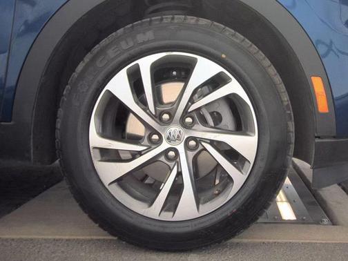 2023 Buick Envision Essence FWD