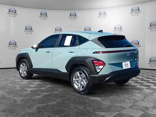 2024 Hyundai KONA SE