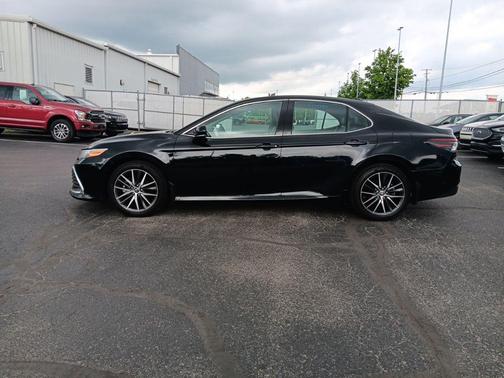 Midnight Black Metallic 2023 Toyota Camry XLE