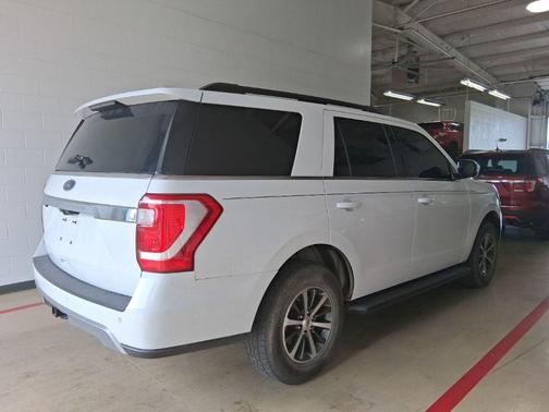 White 2021 Ford Expedition XLT