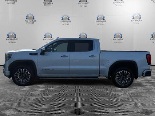 White Frost Tricoat 2023 GMC Sierra 1500 Denali Ultimate