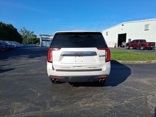 White Frost Tricoat 2022 GMC Yukon Denali
