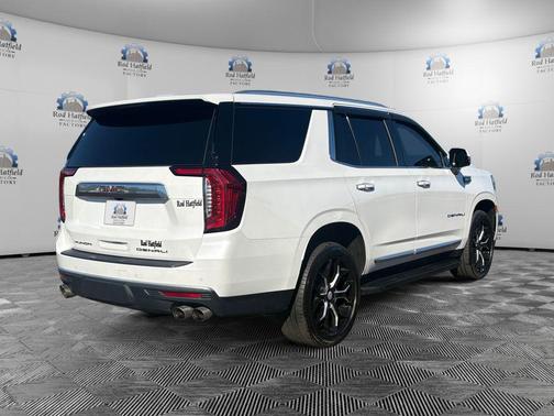 White Frost Tricoat 2022 GMC Yukon Denali