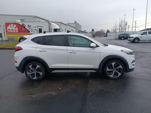 2017 Hyundai TUCSON Sport