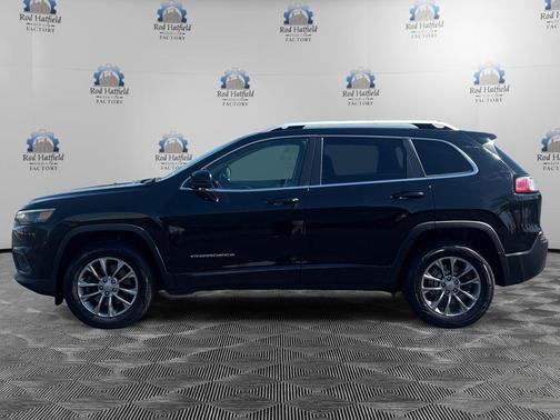 Diamond Black Crystal Pearlcoat 2019 Jeep Cherokee Latitude Plus