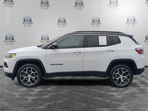 Bright White Clearcoat 2024 Jeep Compass Limited