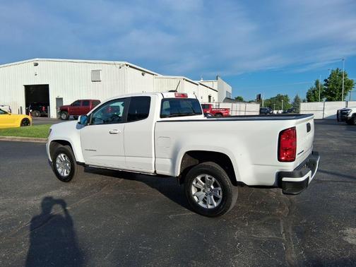 Summit White 2022 Chevrolet Colorado LT