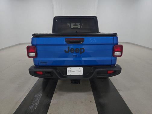 Hydro Blue Pearlcoat 2023 Jeep Gladiator Sport