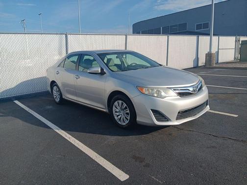 Classic Silver Metallic 2012 Toyota Camry LE