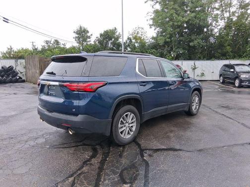 Northsky Blue Metallic 2023 Chevrolet Traverse LT Cloth