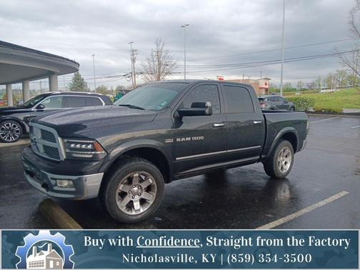 Brilliant Black Crystal Pearlcoat 2011 Dodge Ram 1500 Laramie