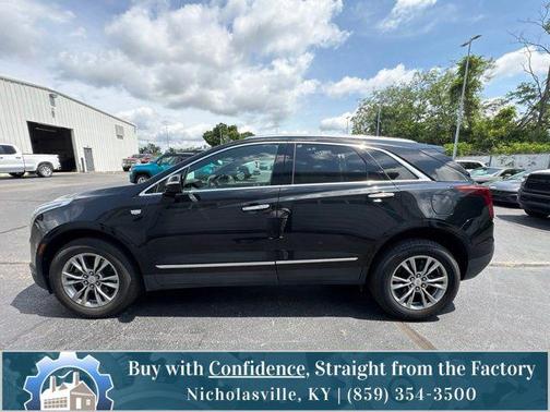 Stellar Black Metallic 2021 Cadillac XT5 Premium Luxury
