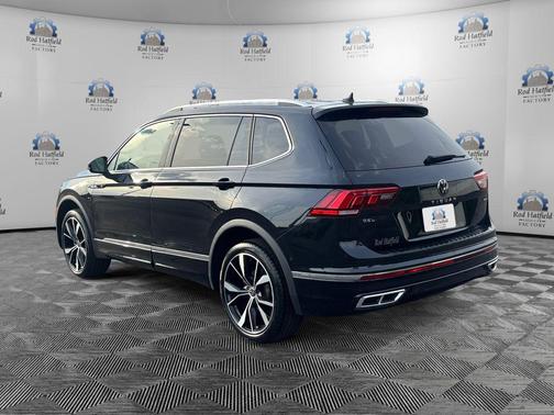 Deep Black 2023 Volkswagen Tiguan 2.0T SEL R-Line 4MOTION