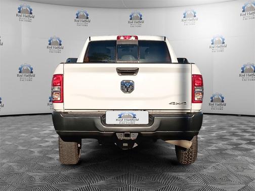 2022 RAM 3500 Tradesman Crew Cab 4x4 8' Box
