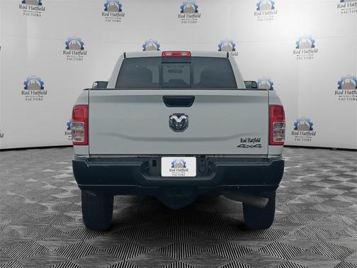 2022 RAM 3500 Tradesman Crew Cab 4x4 8' Box
