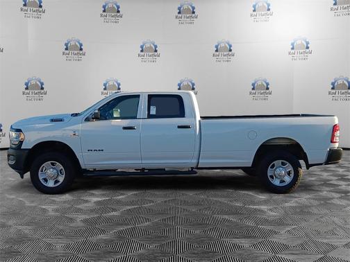2022 RAM 3500 Tradesman Crew Cab 4x4 8' Box
