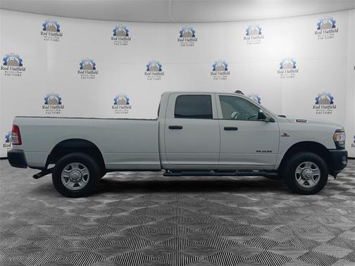 2022 RAM 3500 Tradesman Crew Cab 4x4 8' Box
