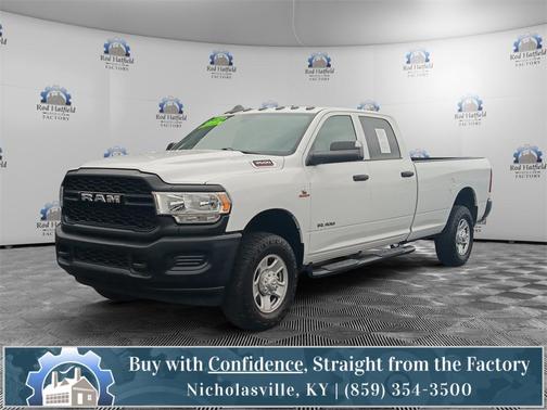 2022 RAM 3500 Tradesman Crew Cab 4x4 8' Box
