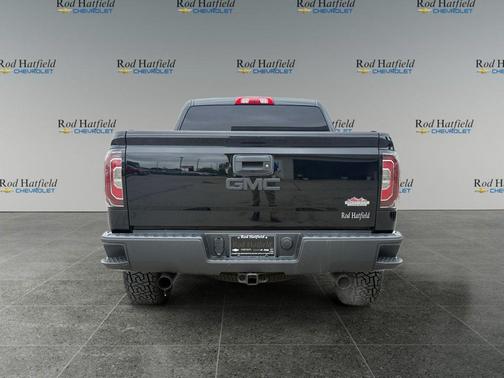 Onyx Black 2017 GMC Sierra 1500 SLT