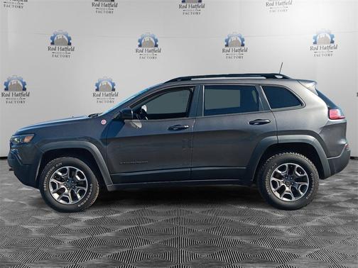 2022 Jeep Cherokee Trailhawk