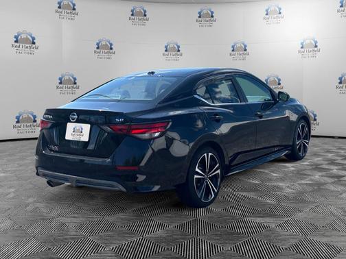 Super Black 2023 Nissan Sentra SR