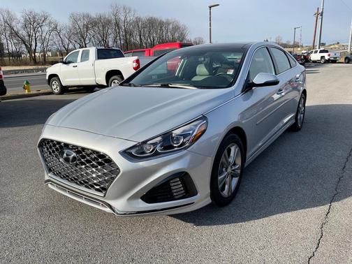 Photo 3 of 26 of 2019 Hyundai Sonata Limited