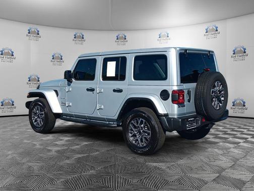 2024 Jeep Wrangler 4-Door Sahara 4x4