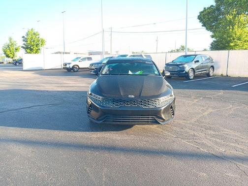 Ebony Black 2021 Kia K5 LXS