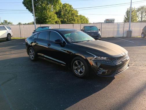 Ebony Black 2021 Kia K5 LXS