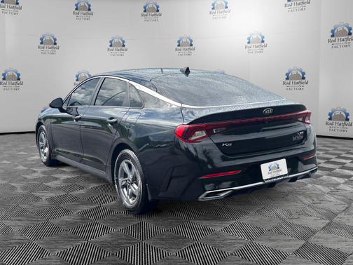 Ebony Black 2021 Kia K5 LXS