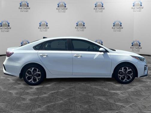Snow White Pearl 2021 Kia Forte LXS