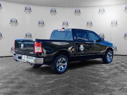 Diamond Black Crystal Pearlcoat 2022 RAM 1500 Big Horn/Lone Star