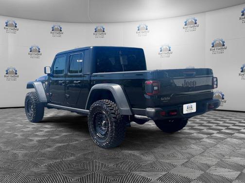 Black Clearcoat 2021 Jeep Gladiator Rubicon