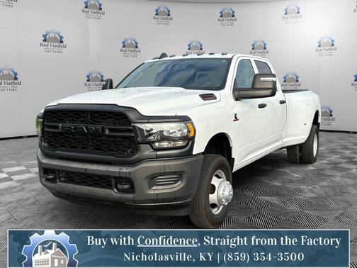 Bright White Clearcoat 2024 RAM 3500 Tradesman Crew Cab 4x4 8' Box